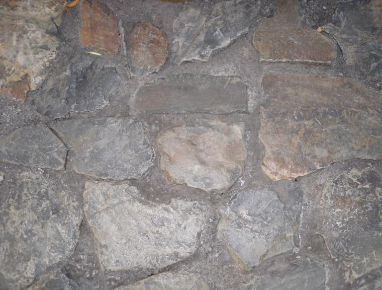 Tumbled Iron Stone Cobbles 